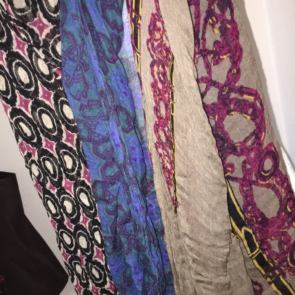 Zara patterned scarf - Picture 6 of 8